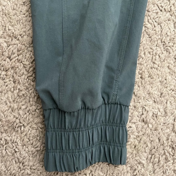 Lululemon joggers - Picture 3 of 6
